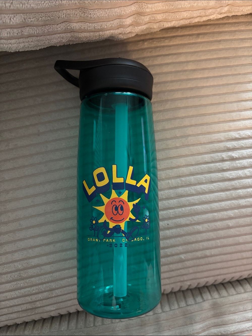 Lollapalooza 2022 camelbak 25 oz